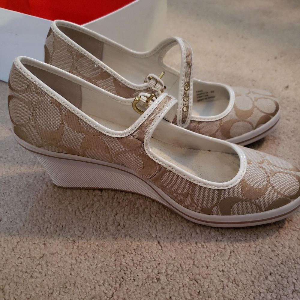 Women's coach shoes